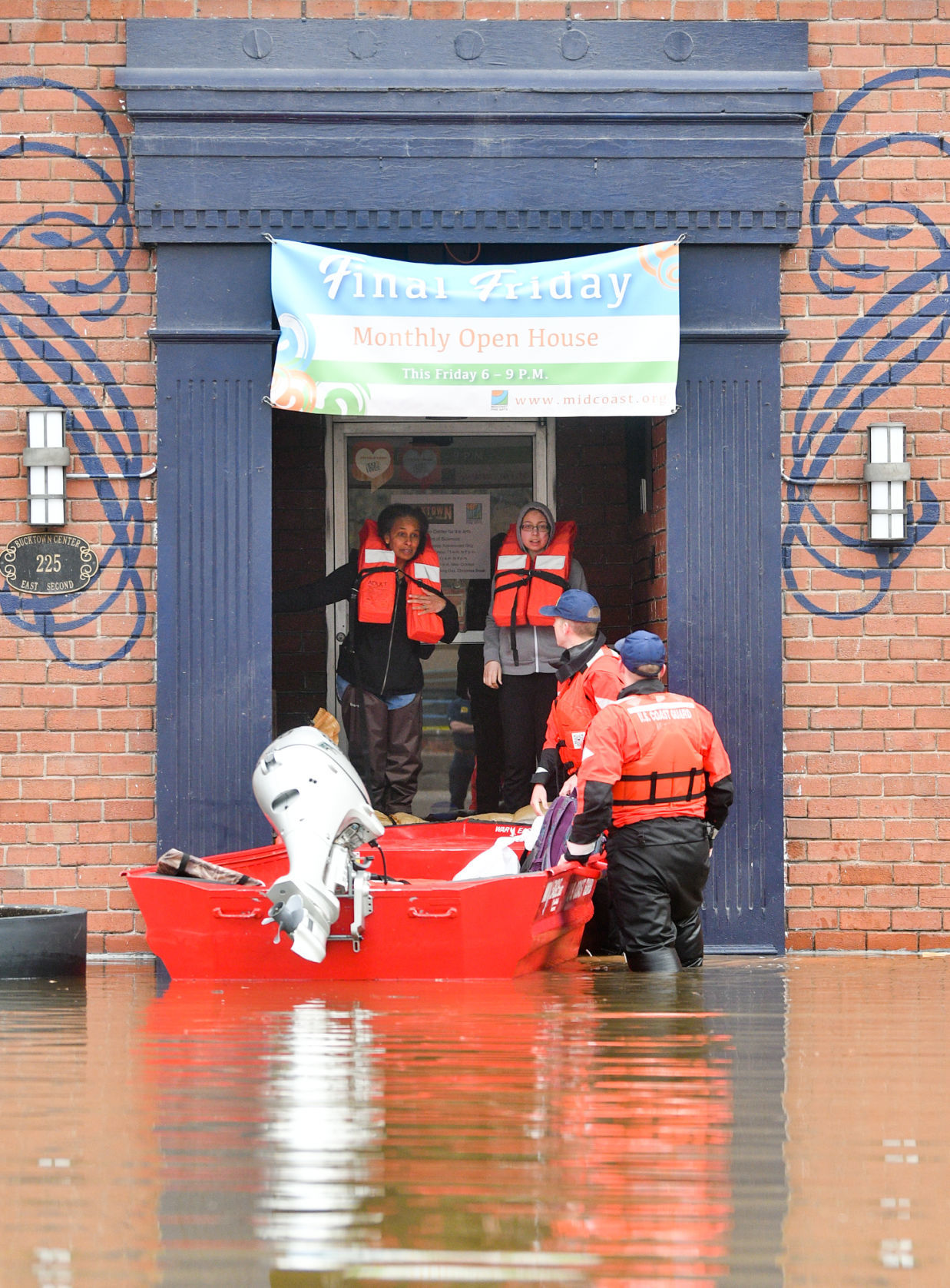 050119-qct-flood-mm-014a.JPG